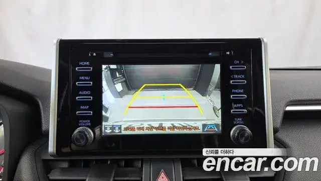 Toyota RAV4 2019 — Photo 10/20
