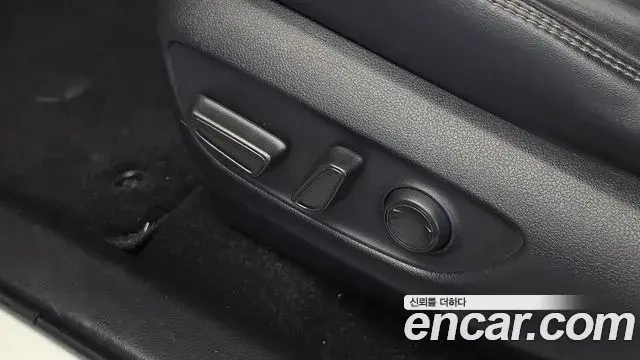 Toyota RAV4 2019 — Photo 16/20