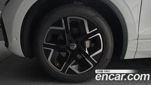 Volkswagen Touareg 2026 — Photo 17/20