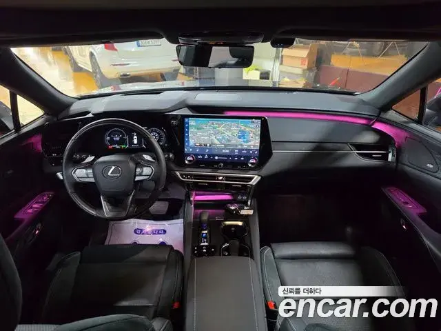 Lexus RX350h 2025 — Фото 8/18