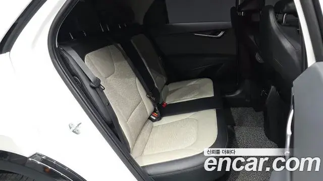Kia Niro 2022 — Фото 12/20