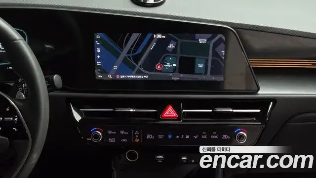 Kia Niro 2022 — Фото 14/20