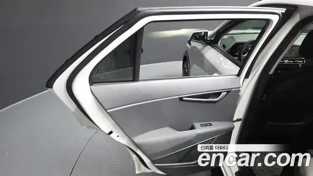Kia Niro 2022 — Photo 29/38