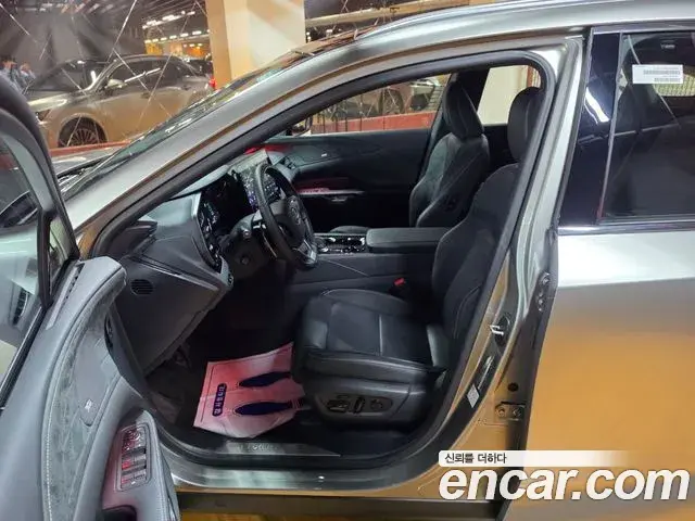 Lexus RX350h 2025 — Photo 8/18