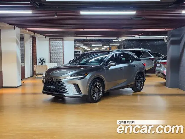 Lexus RX350h 2025 — Photo 2/18