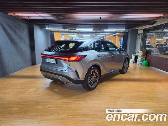 Lexus RX350h 2025 — Photo 11/18