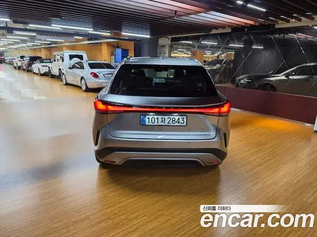 Lexus RX350h 2025 — Photo 17/18