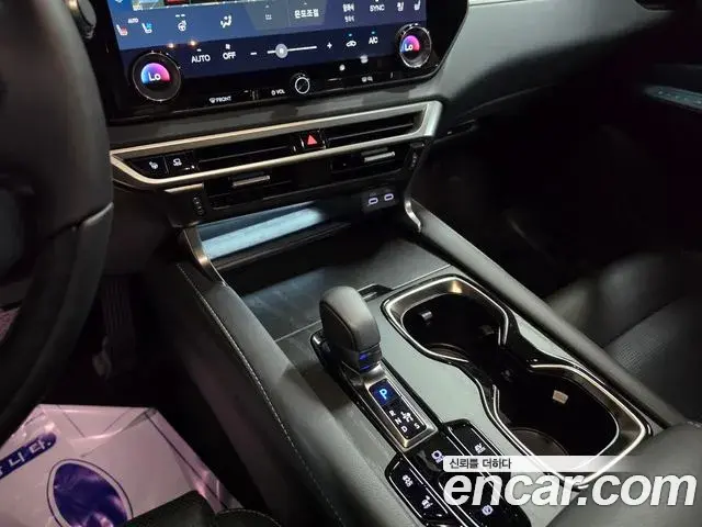 Lexus RX350h 2025 — Photo 9/18