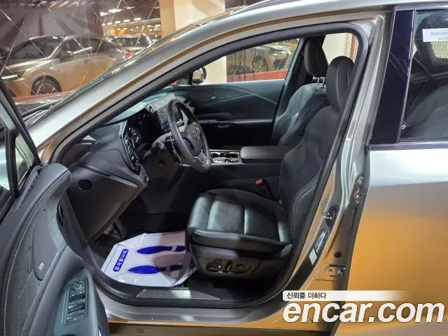 Lexus RX350h 2025 — Photo 7/18