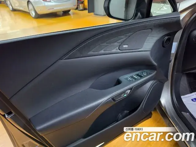 Lexus RX350h 2025 — Photo 5/18