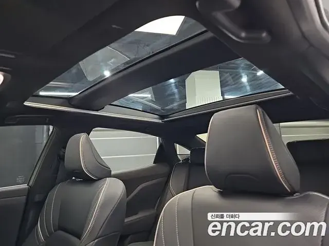 Toyota Crown Crossover 2024 — Photo 10/20