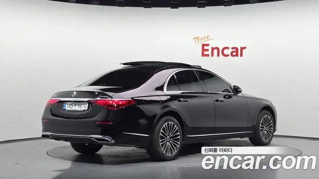 Mercedes-Benz S-Class 2025 — Фото 2/20
