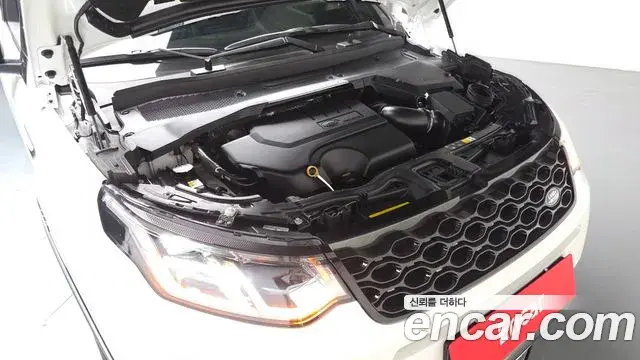 Land Rover Discovery Sport 2025 — Фото 6/20