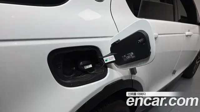 Land Rover Discovery Sport 2025 — ფოტო 23/38