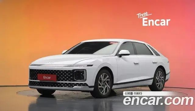 Hyundai Grandeur 2026 — Фото 1/20