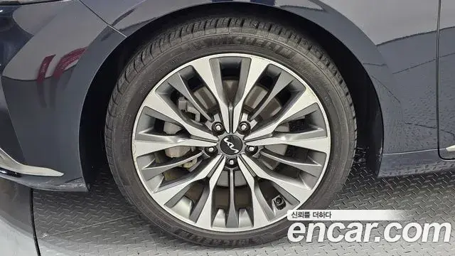 Kia K8 2021 — Photo 5/20