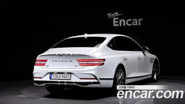 Genesis Electrified G80 2024 — Photo 2/20