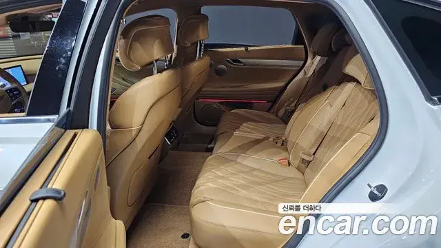 Genesis Electrified G80 2024 — Photo 11/20