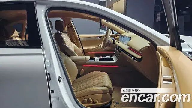 Genesis Electrified G80 2024 — Photo 12/20