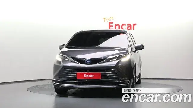 Toyota Sienna 2025 — Photo 3/20