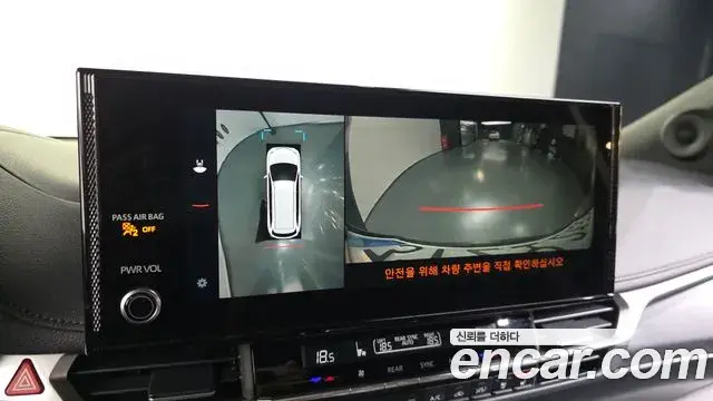 Toyota Sienna 2025 — Photo 15/20