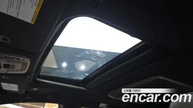 Toyota Sienna 2025 — Photo 19/20