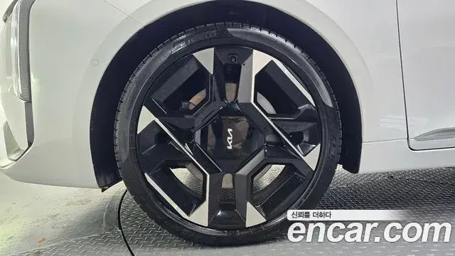 Kia K8 2024 — ფოტო 5/20