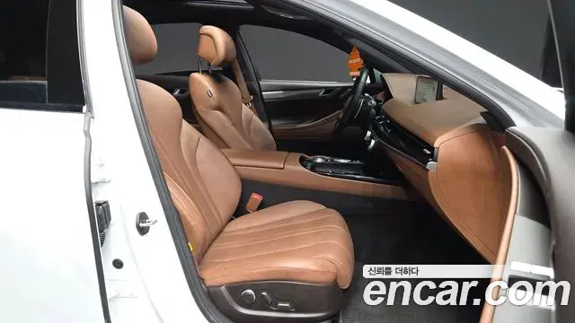 Genesis Electrified G80 2021 — Photo 11/20