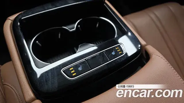 Genesis Electrified G80 2021 — Photo 18/20