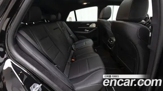Mercedes-Benz GLE-Class 2025 — ფოტო 8/20