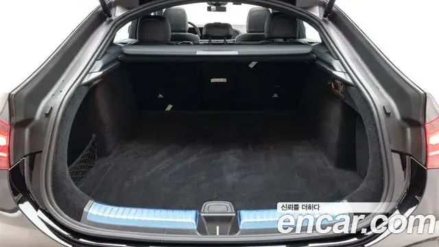 Mercedes-Benz GLE-Class 2025 — ფოტო 11/20