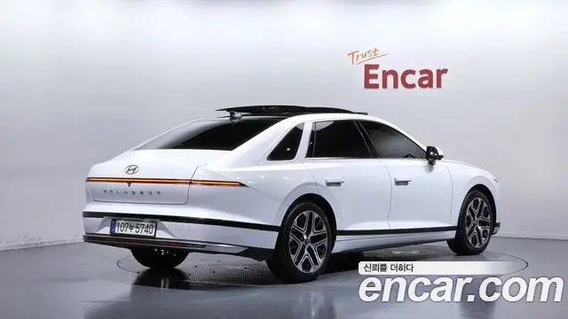 Hyundai Grandeur 2024 — Фото 2/20