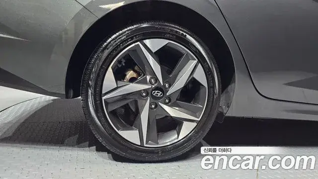 Hyundai Avante 2020 — Photo 4/20