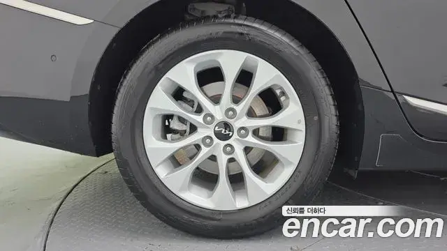 Kia K8 2024 — Photo 5/20