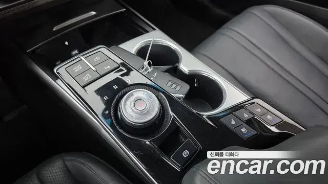 Kia K8 2024 — Photo 9/20