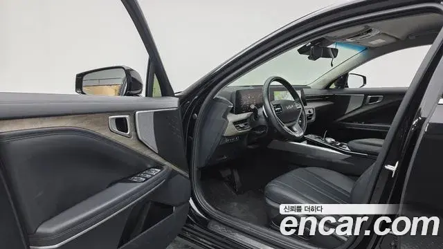 Kia K8 2024 — Photo 10/20