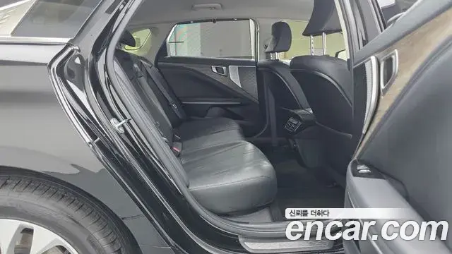 Kia K8 2024 — Photo 11/20