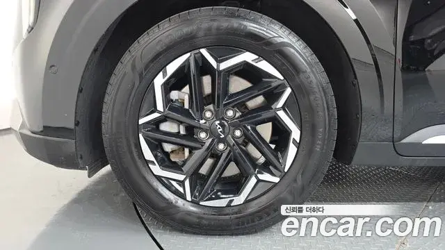 Kia Carnival 2024 — Photo 5/20