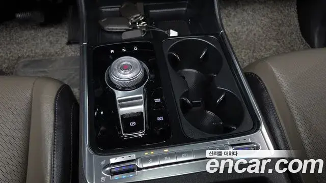Kia Carnival 2024 — Photo 9/20