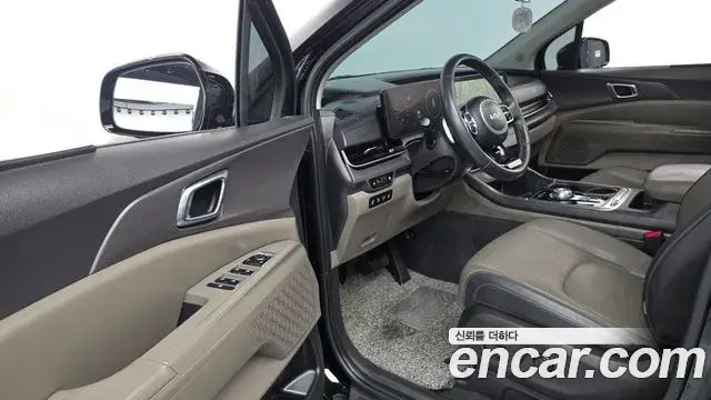 Kia Carnival 2024 — Photo 10/20
