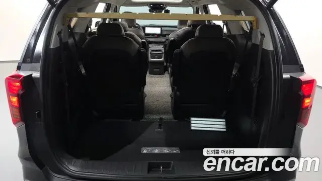Kia Carnival 2024 — Photo 19/20