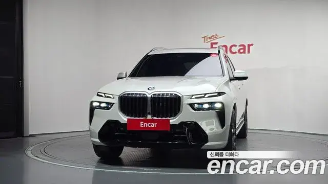 BMW X7 2024 — Photo 3/20