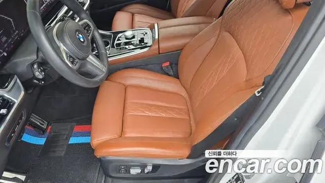 BMW X7 2024 — Photo 18/20