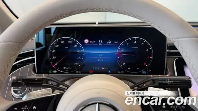 Mercedes-Benz E-Class 2026 — Photo 13/20