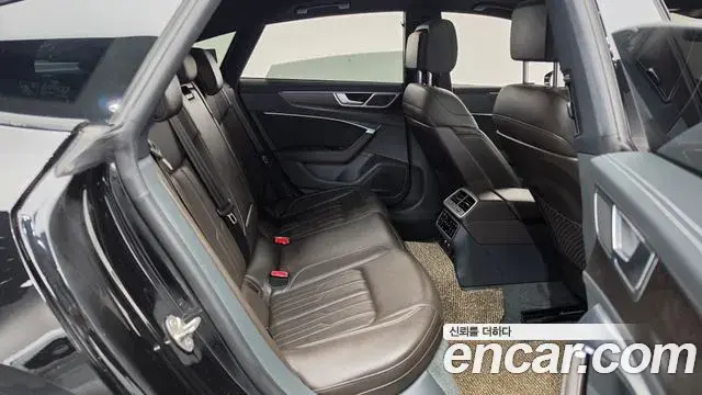 Audi A7 2020 — Photo 11/20