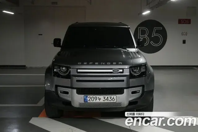 Land Rover Defender 2021 — Фото 18/18