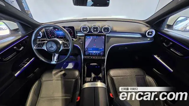 Mercedes-Benz C-Class 2026 — Photo 9/18