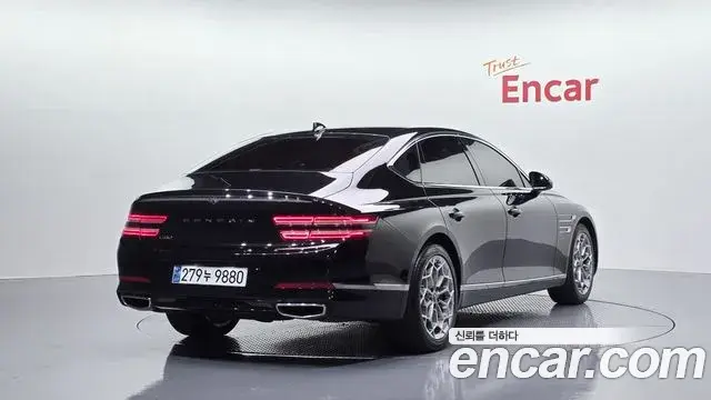 Genesis Electrified G80 2023 — Photo 2/20