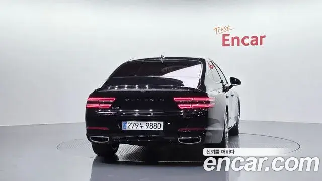 Genesis Electrified G80 2023 — Photo 4/20