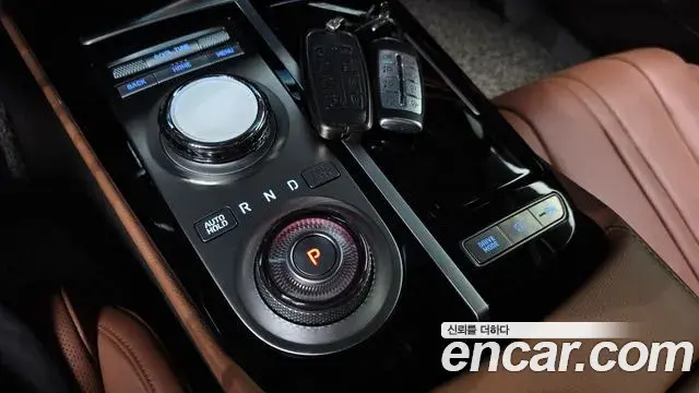 Genesis Electrified G80 2023 — Photo 9/20